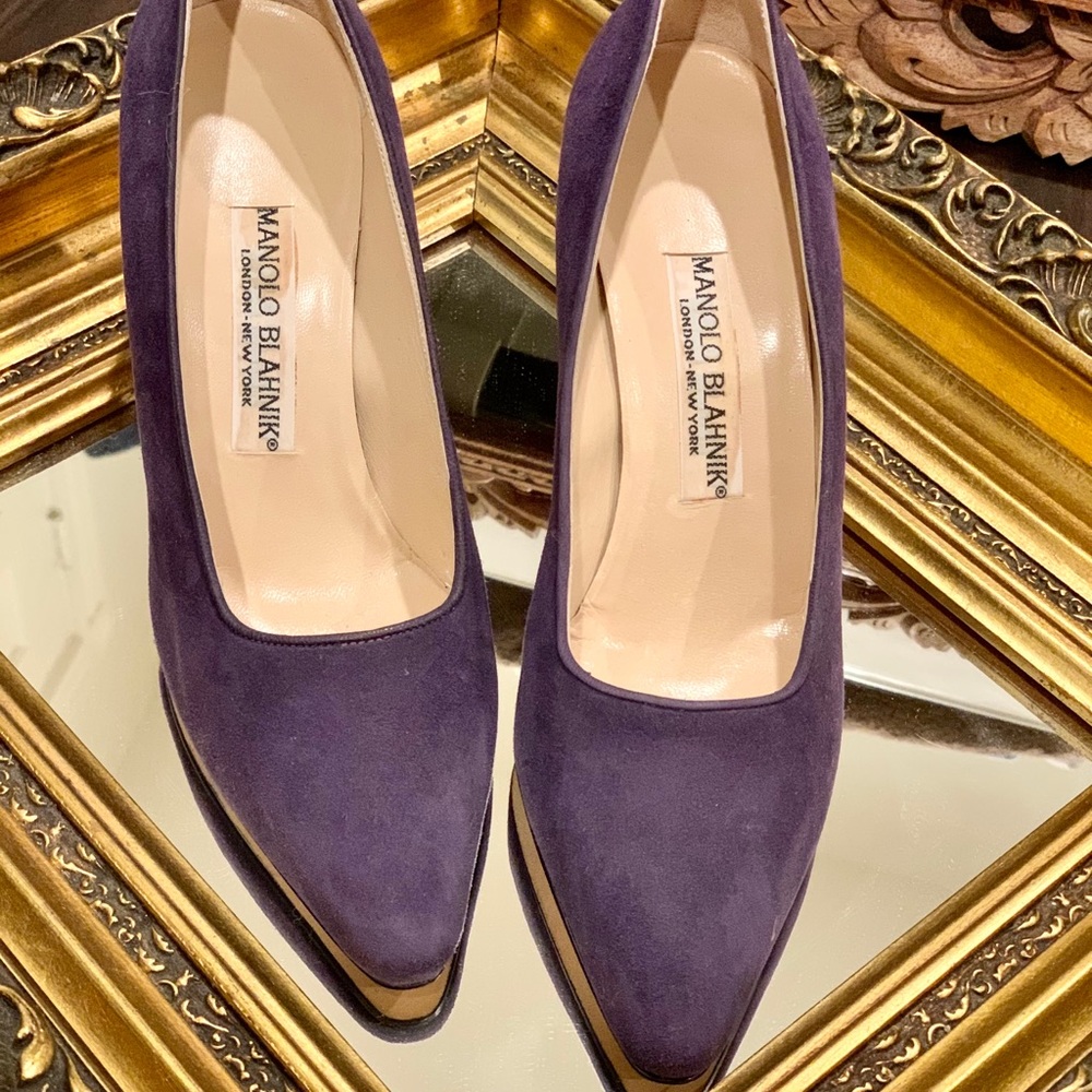 Manolo Blahnik Eggplant 37